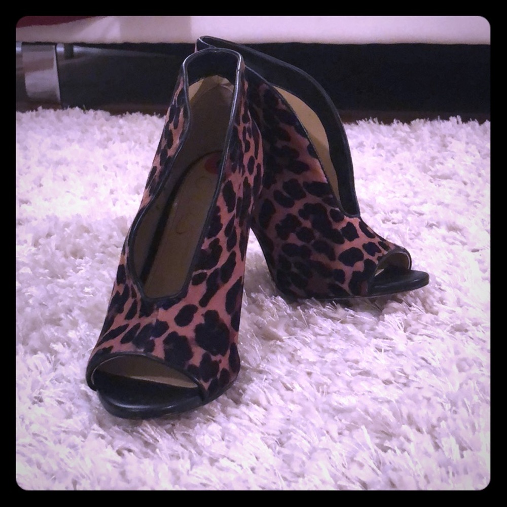 Jessica Simpson Cheetah print heels